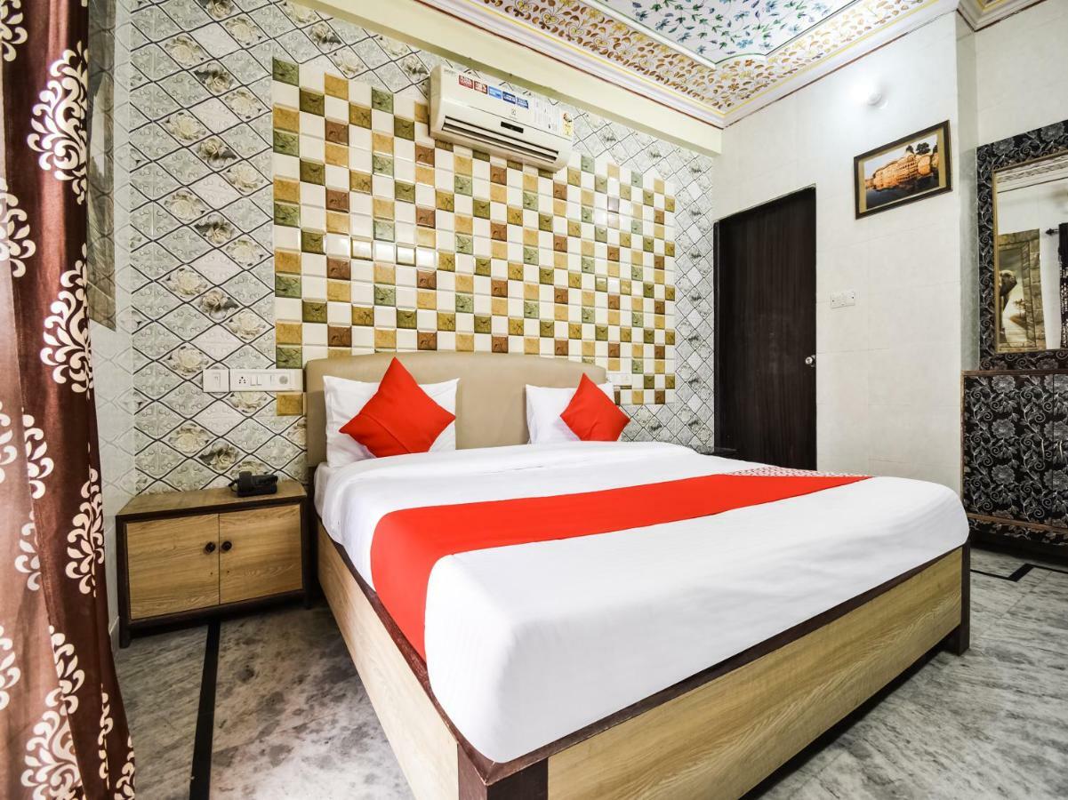 Oyo 48665 Kesar Palace Amer Bagian luar foto