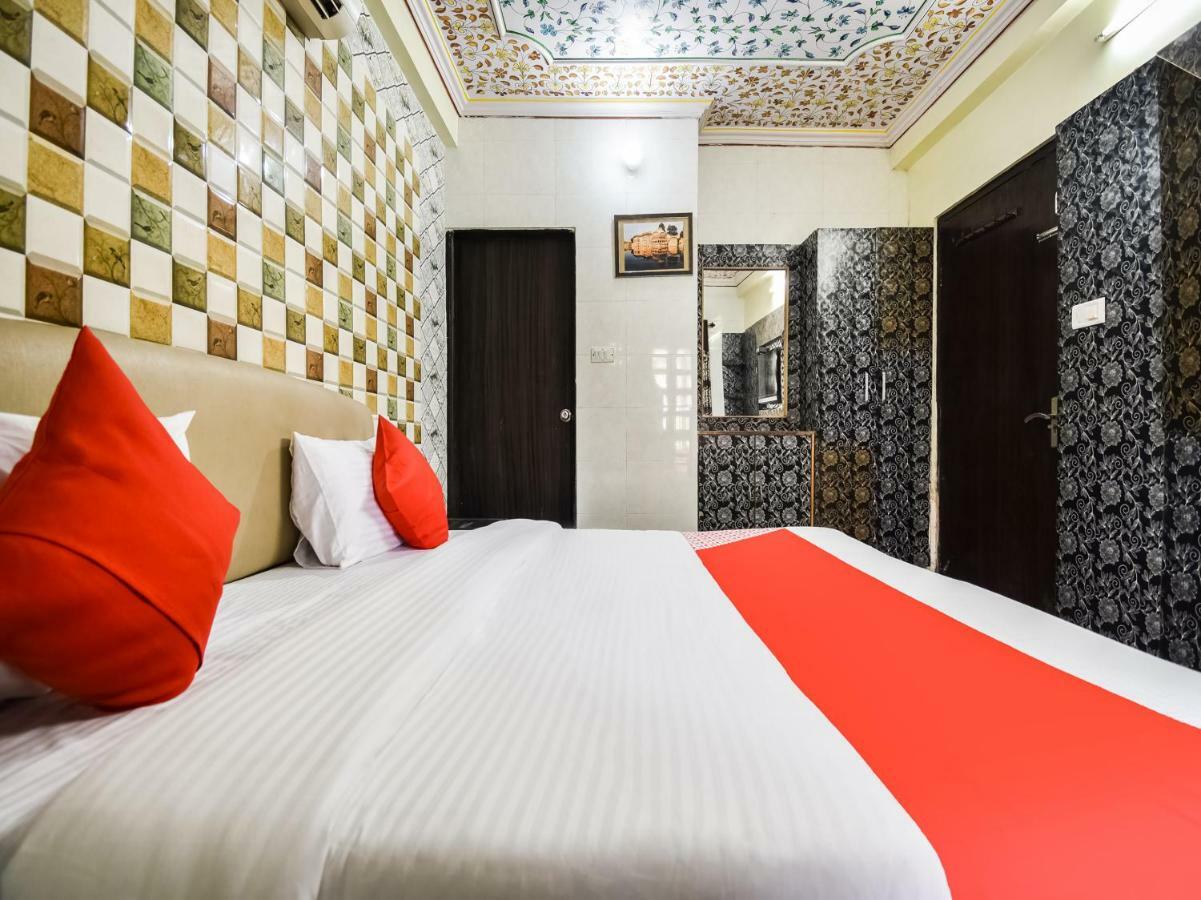 Oyo 48665 Kesar Palace Amer Bagian luar foto