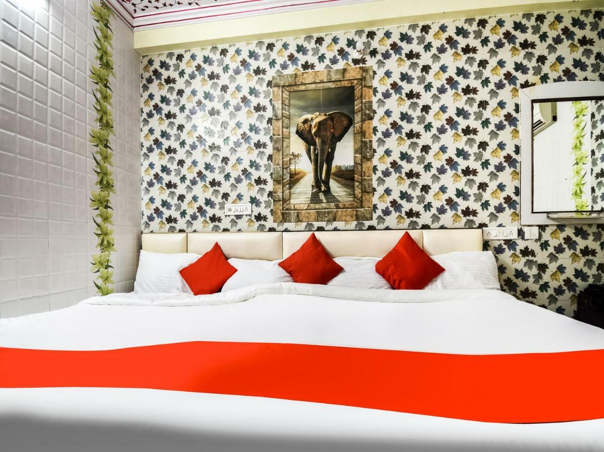 Oyo 48665 Kesar Palace Amer Bagian luar foto