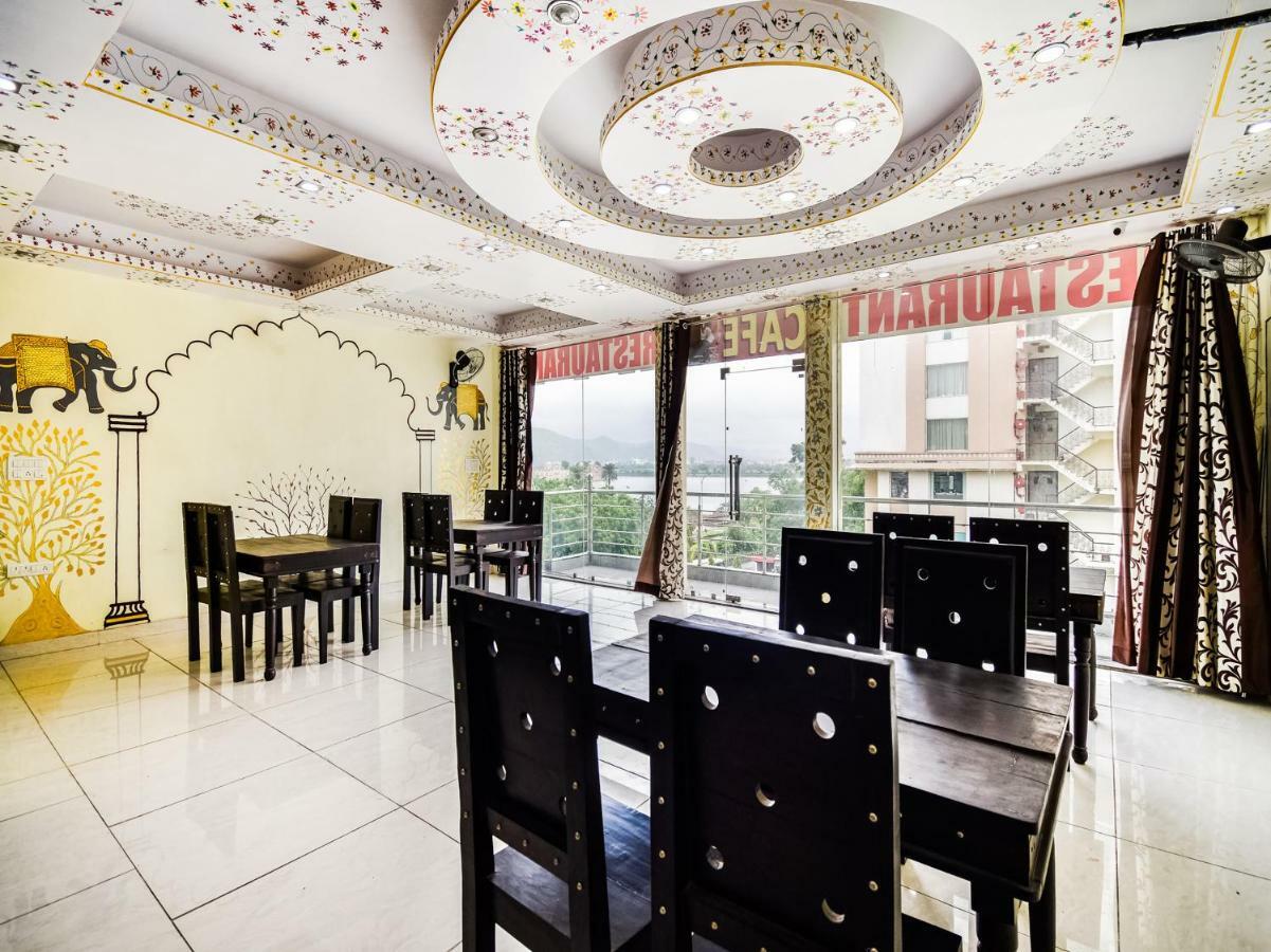 Oyo 48665 Kesar Palace Amer Bagian luar foto