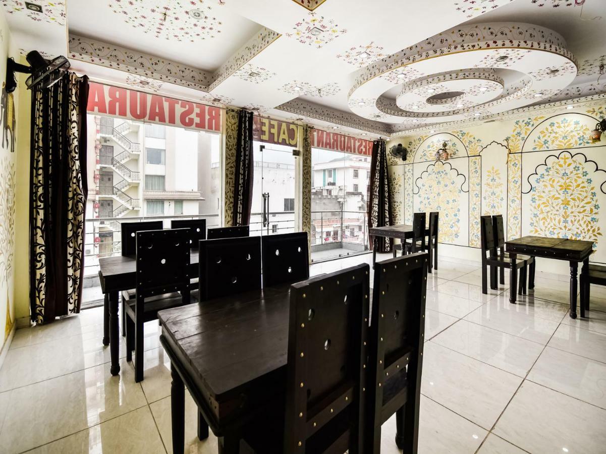 Oyo 48665 Kesar Palace Amer Bagian luar foto