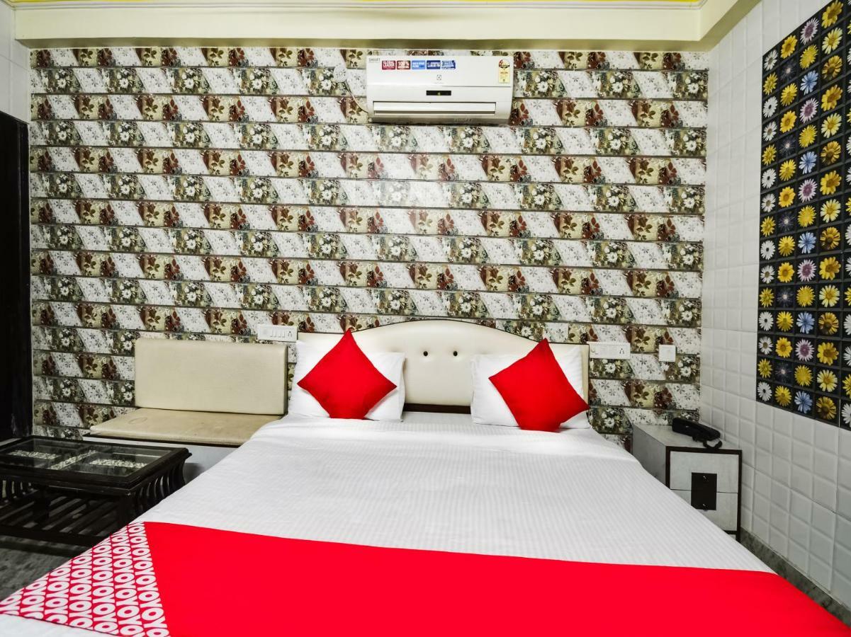 Oyo 48665 Kesar Palace Amer Bagian luar foto