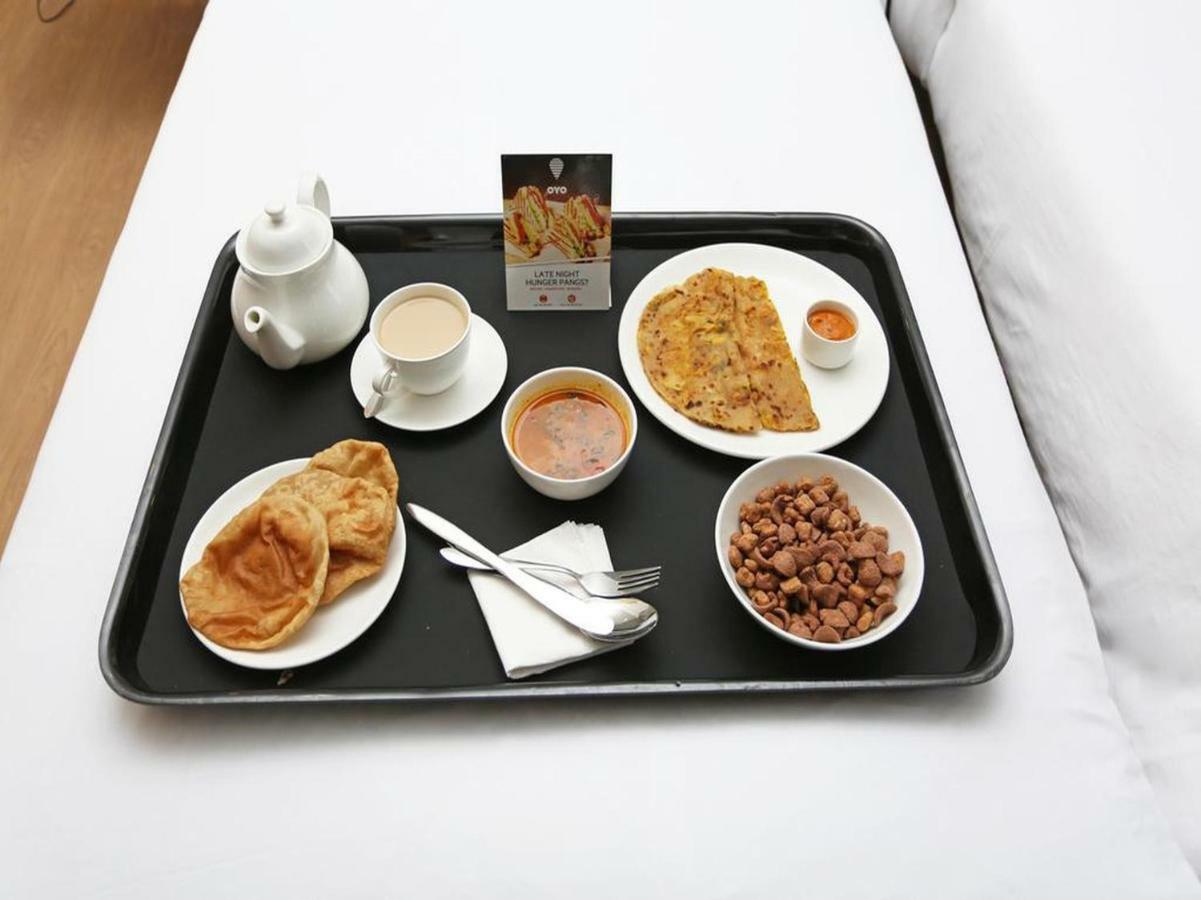 Oyo 48665 Kesar Palace Amer Bagian luar foto